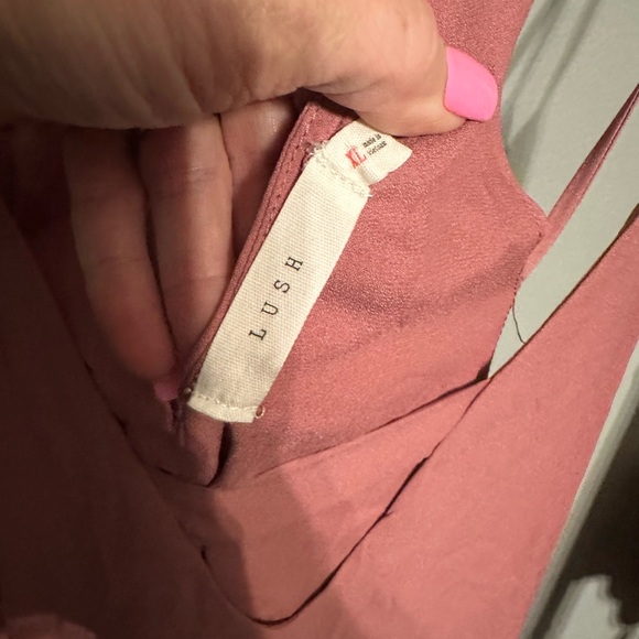 Lush Rose Pink Keyhole top XL - Picture 4 of 4